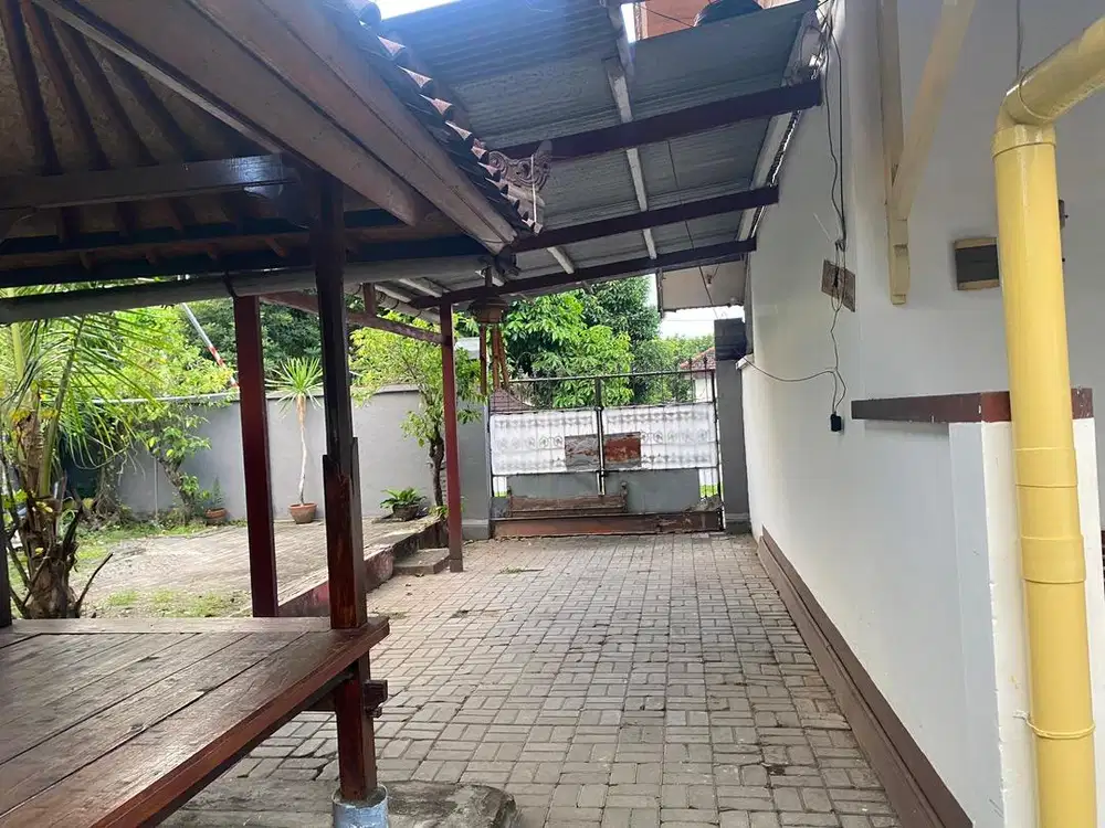 dijual rumah kost