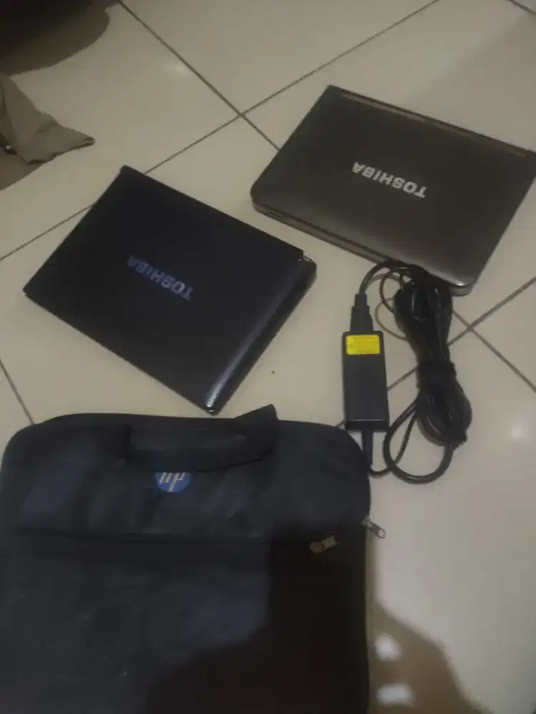 Netbook Toshiba borong