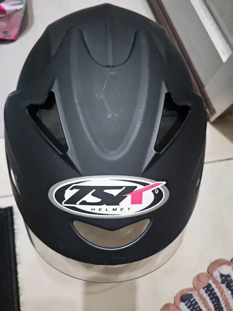 Hrlm tsk warna hitam