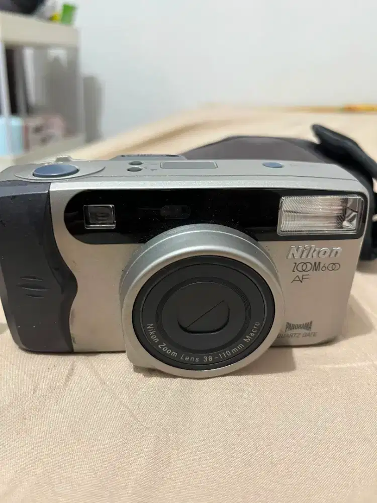NIKON ZOOM 600 AF ANALOG