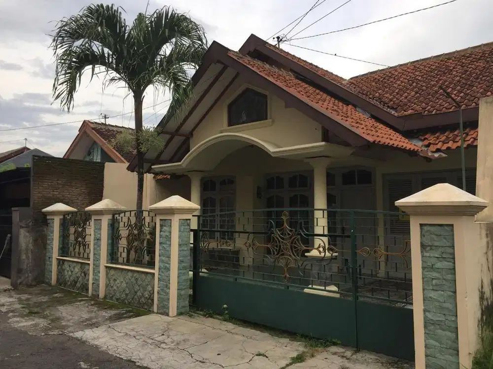 RUMAH DIJUAL DI SOLO LUAS 228M