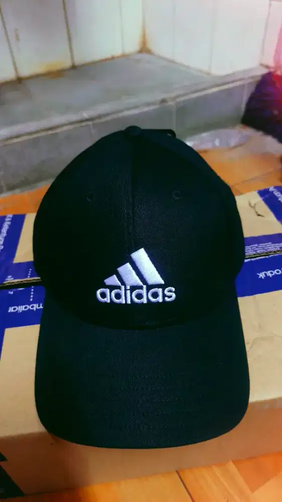 Topi adidas original