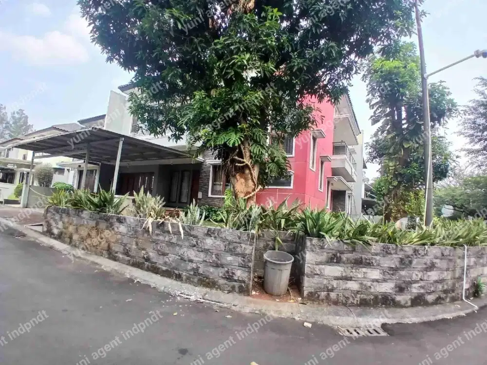 rumah sewa fullfurnished hoek cantik di Legenda wisata cibubur