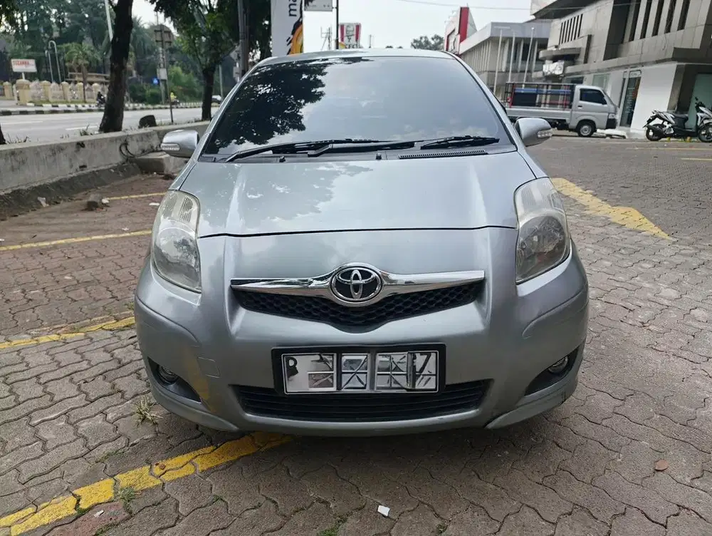 Jual Yaris Manual tahun 2009