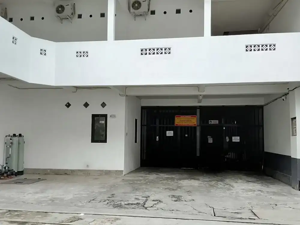 Dijual Cepat Kost 56 Kamar dan Ruang Usaha