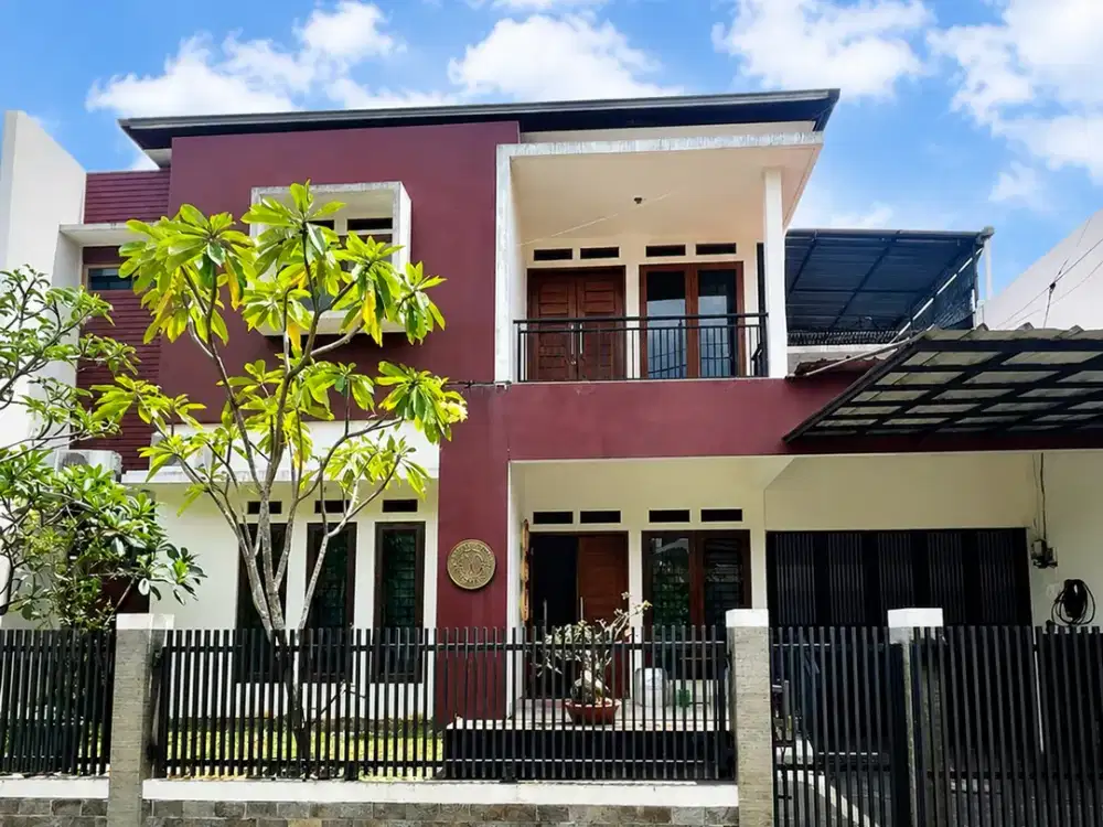 RUMAH SIAP HUNI DI ARCAMANIK ENDAH DEKAT ANTAPANI ADA TEMAN BELAKANG