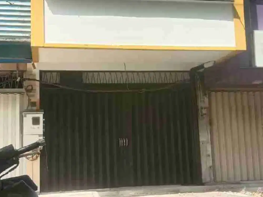 Dijual / Disewakan Ruko Baru Renovasi Ambengan Plaza Hadap Jalan Raya SHM