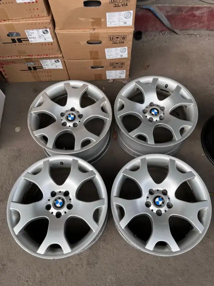 Velg OEM BMW X5 ring 19 lebar 9-10 pcd 5x120 ET 48-45 original borbet