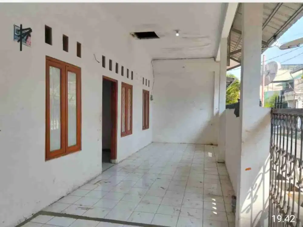 Disewa rumah bisa untuk usaha Perumnas Klender Jakarta Timur