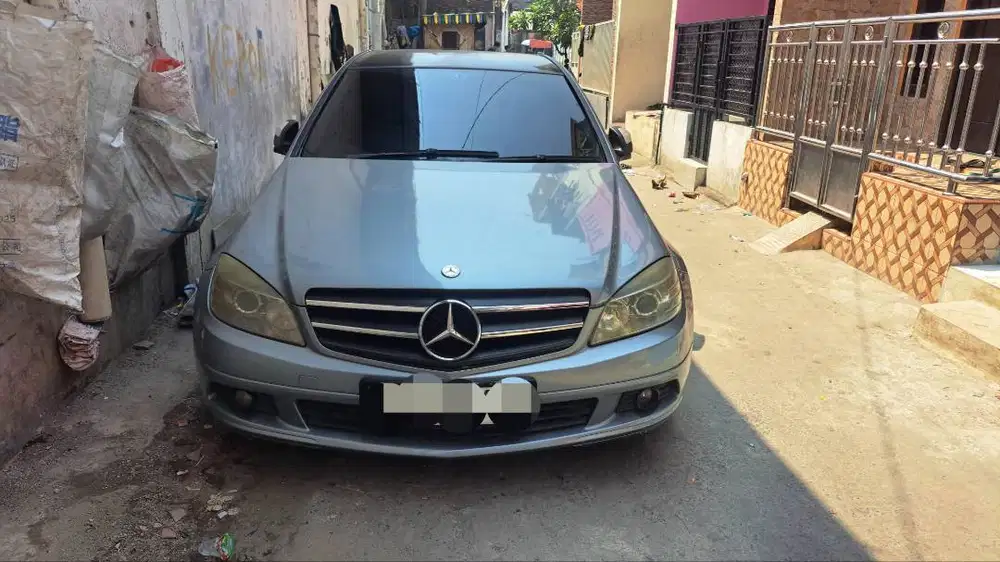 Mercedes Benz W204 C200
