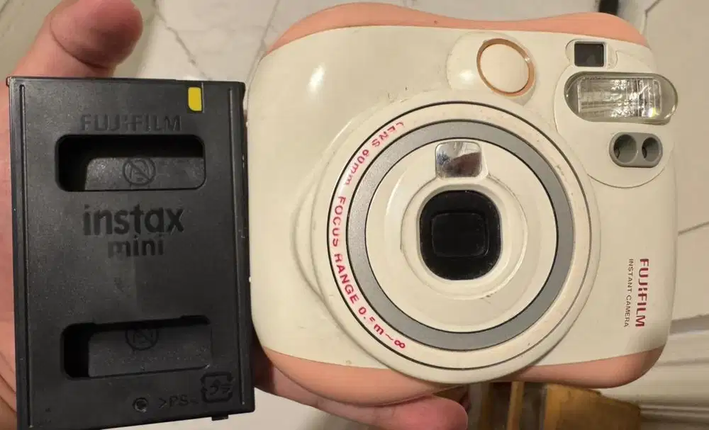 Kamera Instan Fujifilm Instax Mini 25 (Bekas)