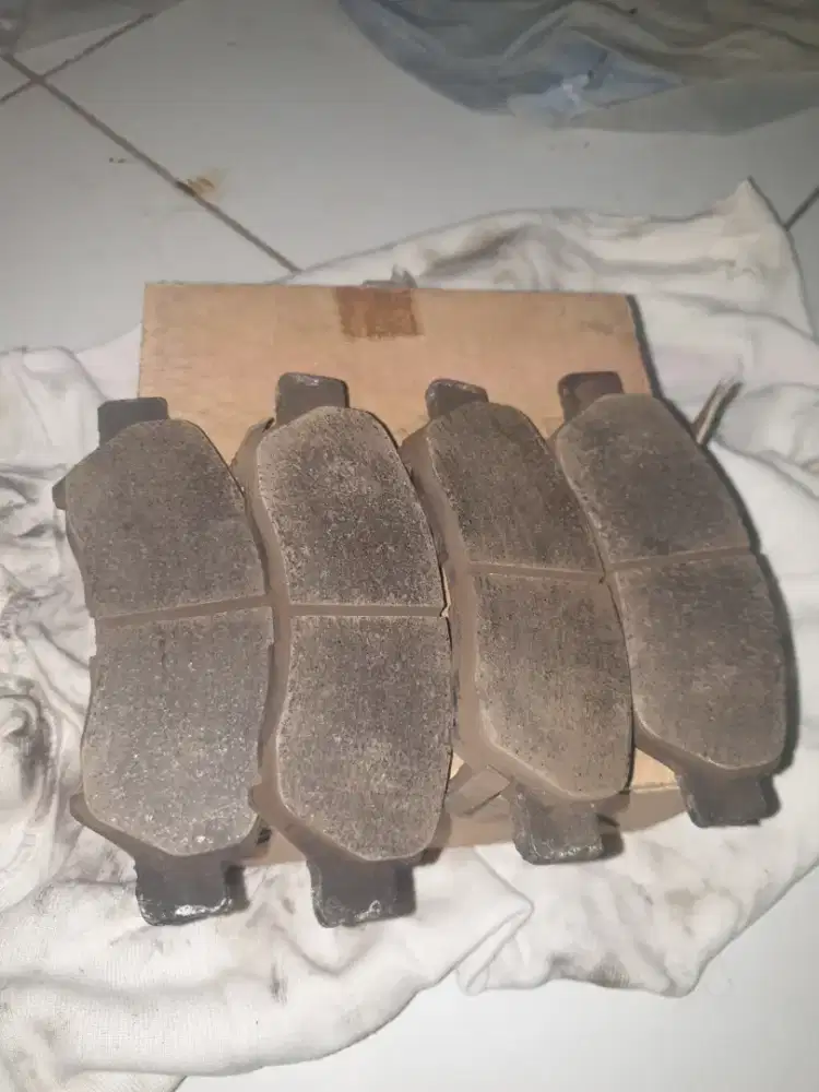 Kampas rem depan copotan ori calya sigra