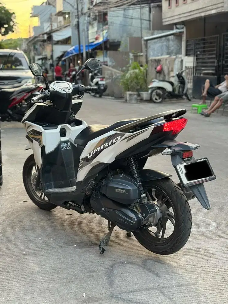 Vario 125 Keyless Fullset Low KM Pajak Hidup Plat B Murah Siap Pakai