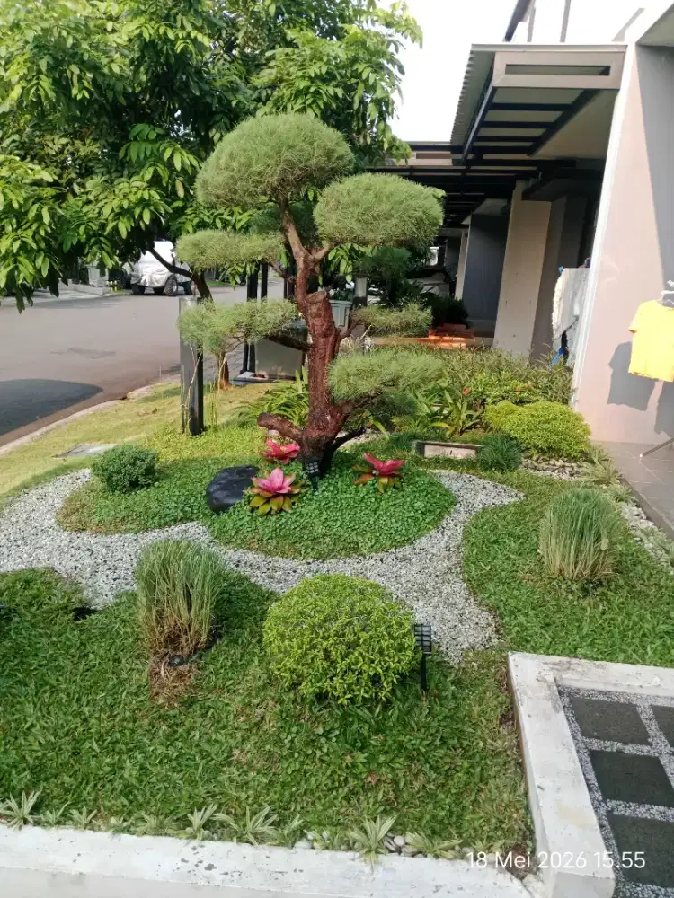 Renovasi taman dan perawatan