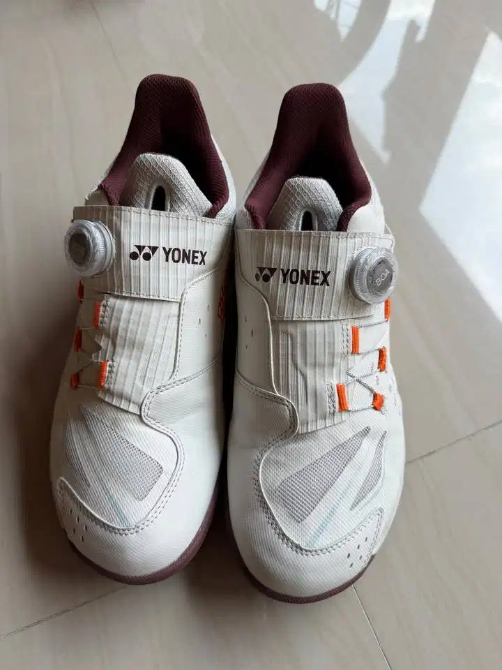 Yonex POWER CUSHION 88 DIAL WIDE (SHB88D3W) Original
