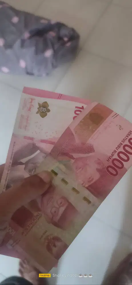 Cari pekerjaan lgi BU pengalaman berdagang.