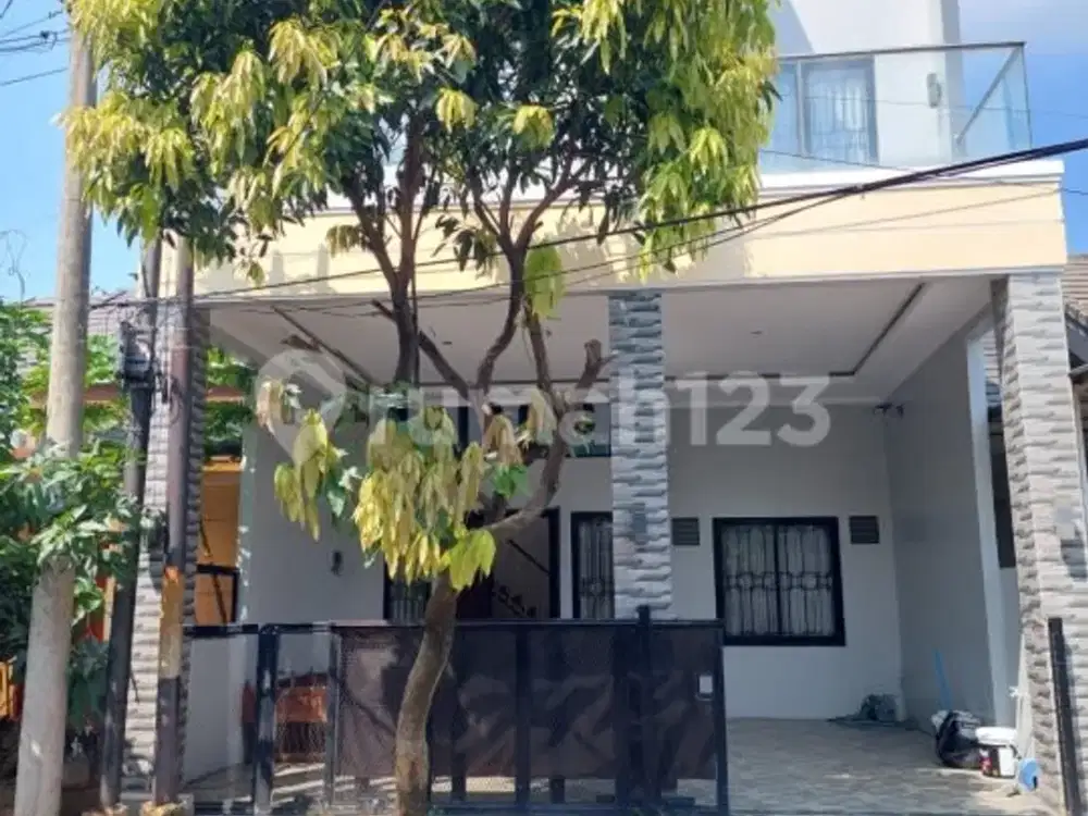 Rumah Cantik 2 Lantai Dekat Stasiun Sudimara