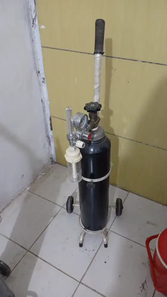 TABUNG OKSIGEN BEKAS