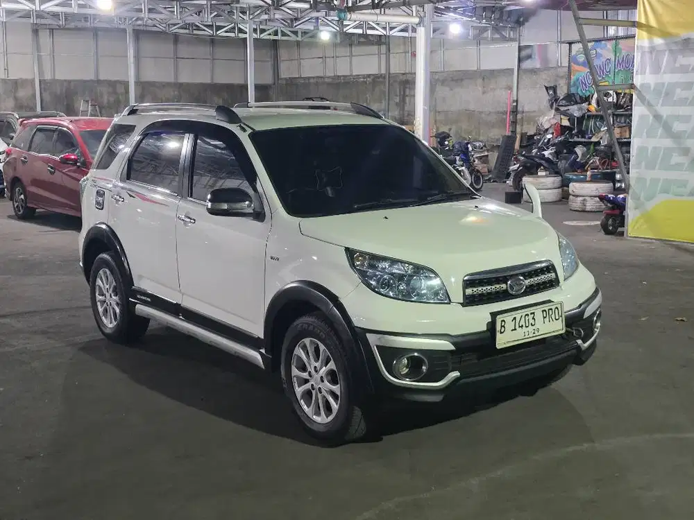 Terios TX Adventure Matic 2014 Dp 10 Juta