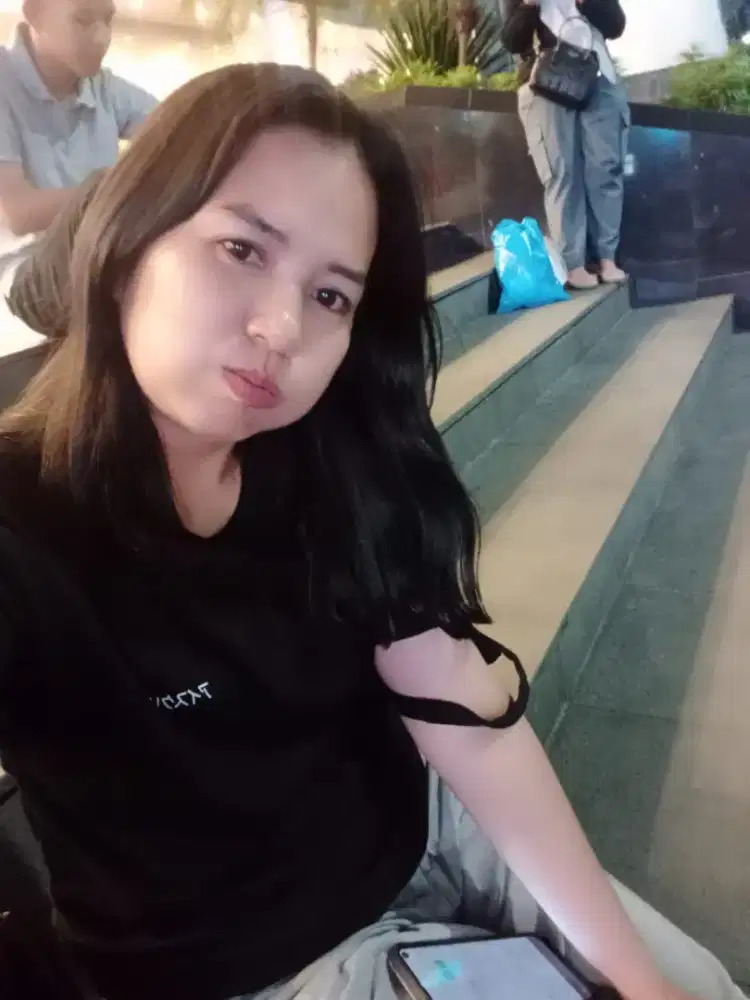sedang mencari pekerjaan