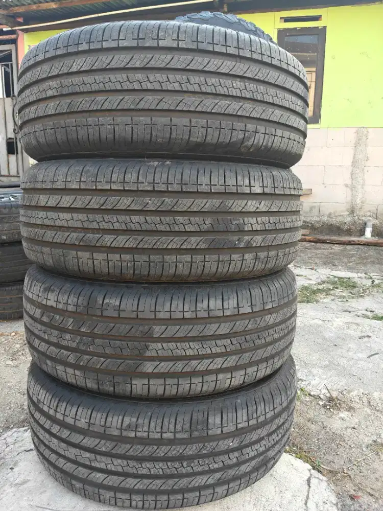 Jual ban copotan mrek savero SUV premium ukuran 265 60 R18 kond 95%