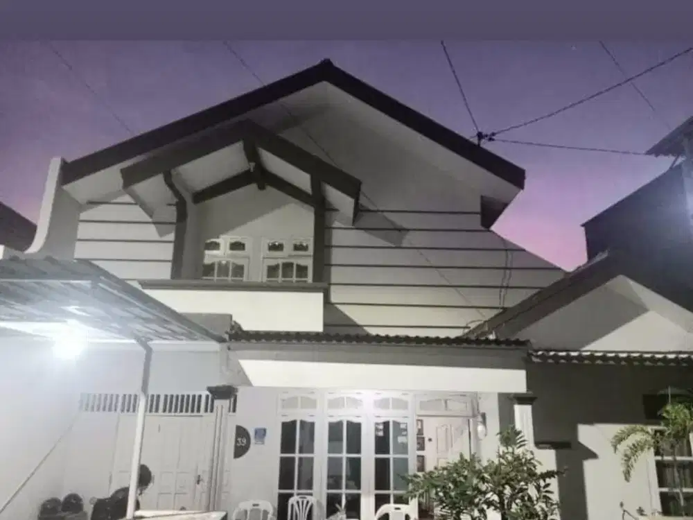 RUMAH 2 LANTAI HITUNG TANAH SELANGKAH DARI RAYA MERR SEMAMPIR SURABAYA TIMUR
