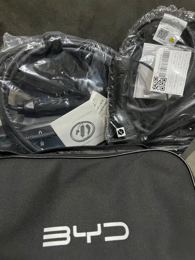 charger mobil BYD original new