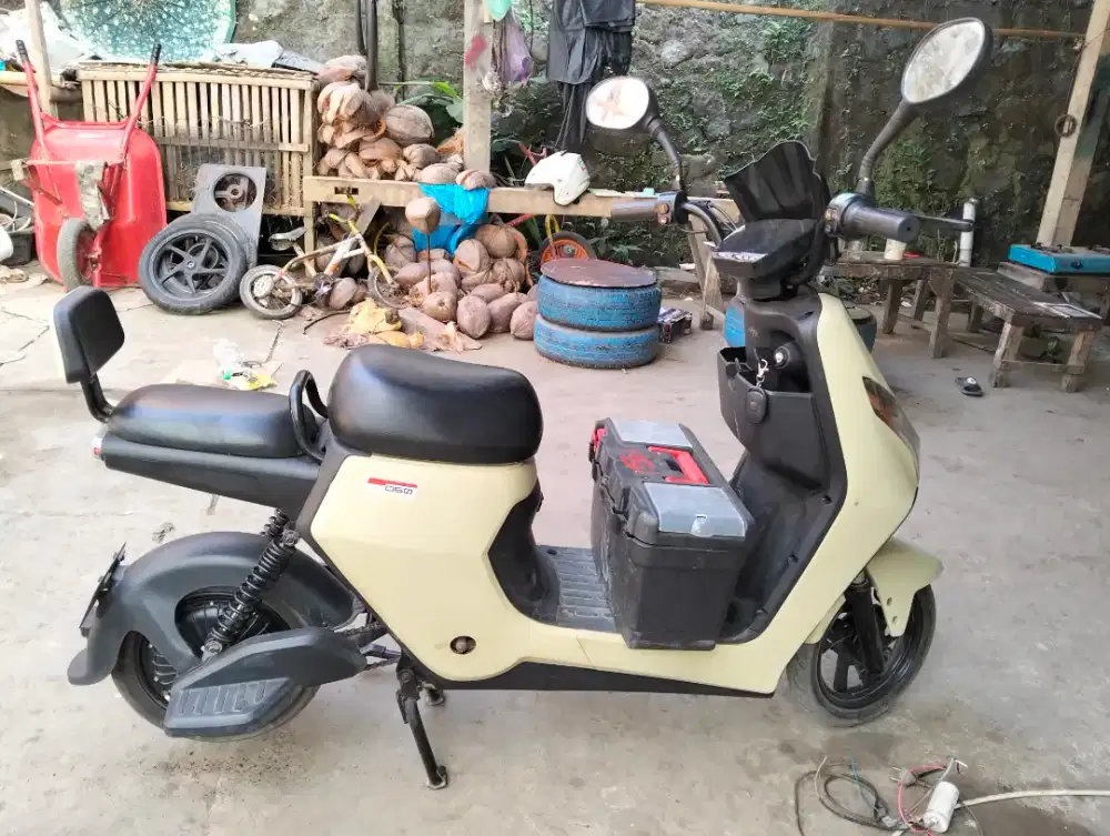 Sepeda listrik U-WINFLY D60 JOSS