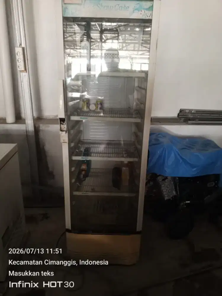 Showcase polytron 4rak kondisi nyala dan dingin minus pemakaian
