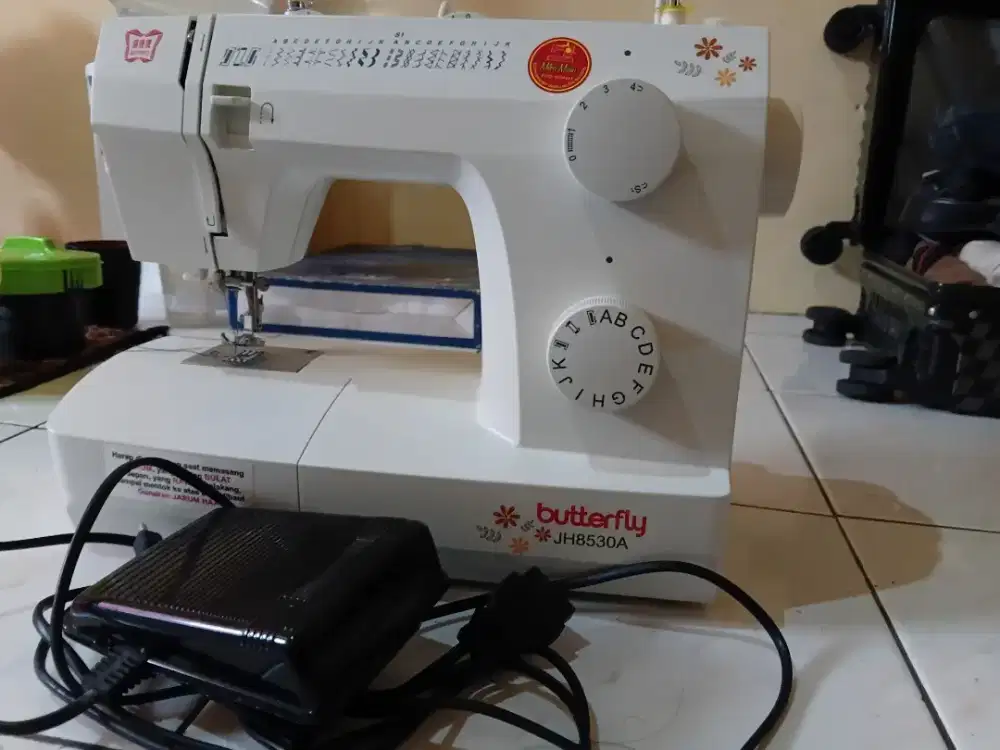 Mesin Jahit Portable Butterfly JH8530A