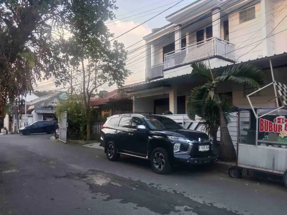 Sewakan rumah 2 lantai bisa buat kantor juga