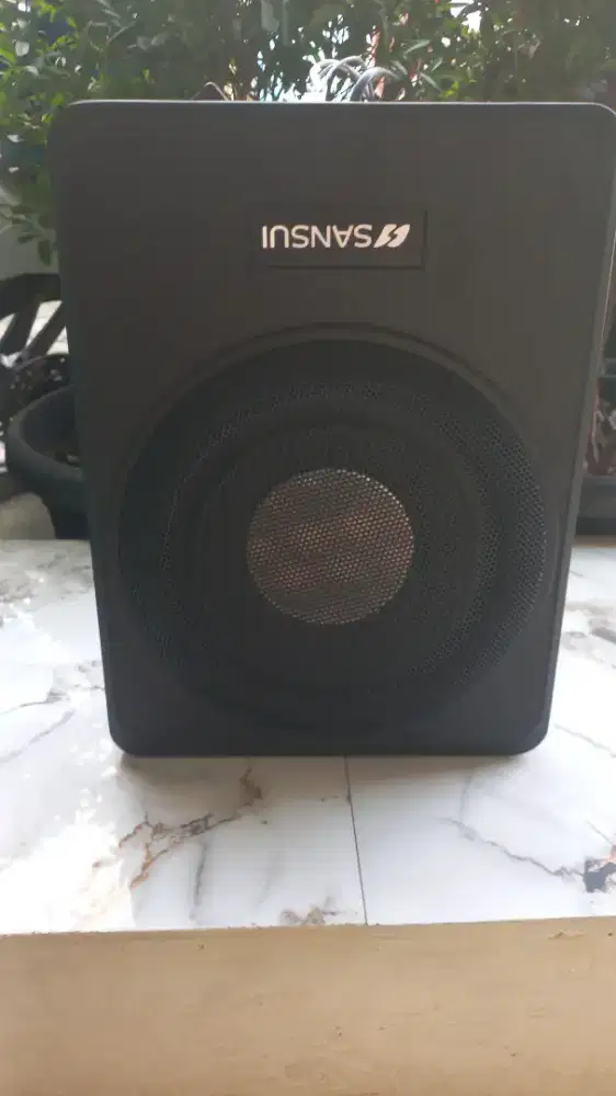 Audio subwofer mobil