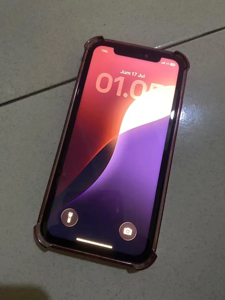 iPhone 11 128GB bekas  (dibeli di tahun 2020, iBox)