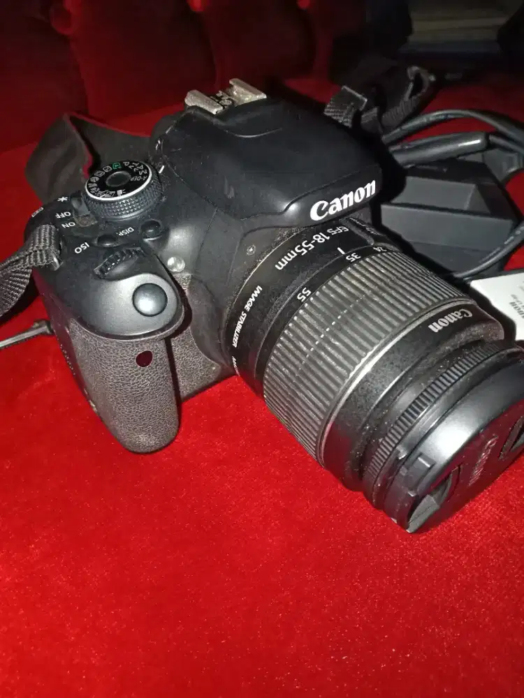Kameran Canon 600 D