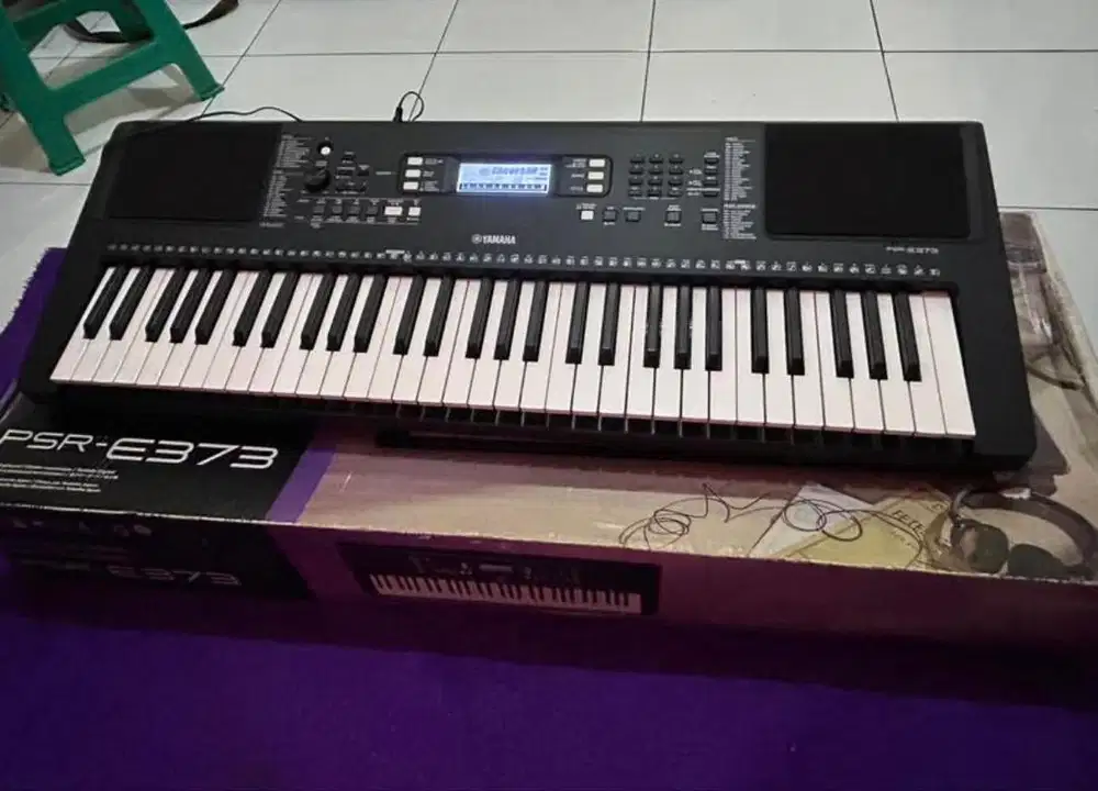 Dijual piano keyboard yamaha PSR-E373