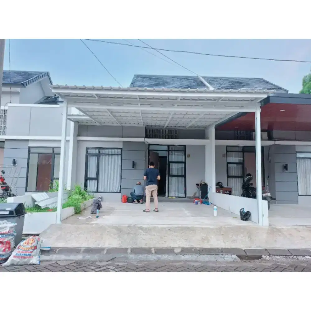 Kanopi baja ringan