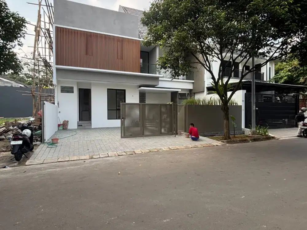 Dijual Rumah Cantik Semi Furnish di Taman Giriloka 1 BSD City, Tangerang Selatan