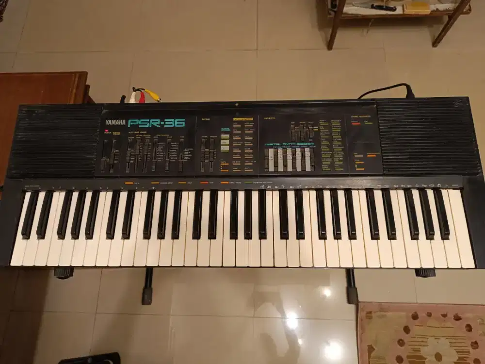 Yamaha PSR-35 FM Synthesizer Vintage synth not roland korg dx7
