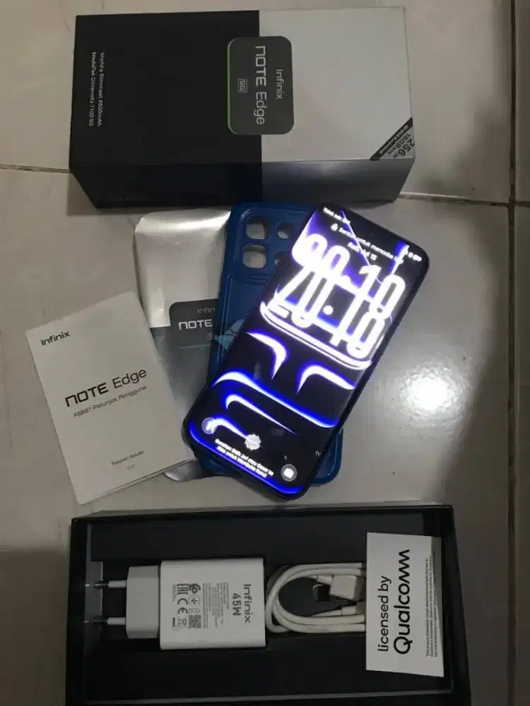 Infinix note edge 5G 8+8/256