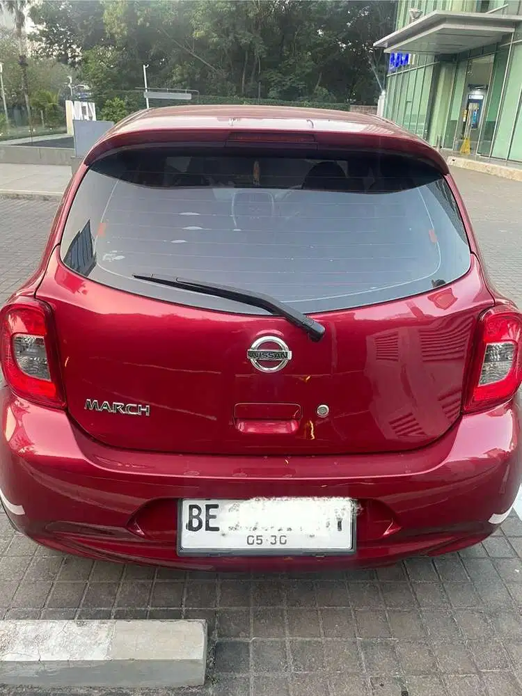 Nissan March 2015 Bensin