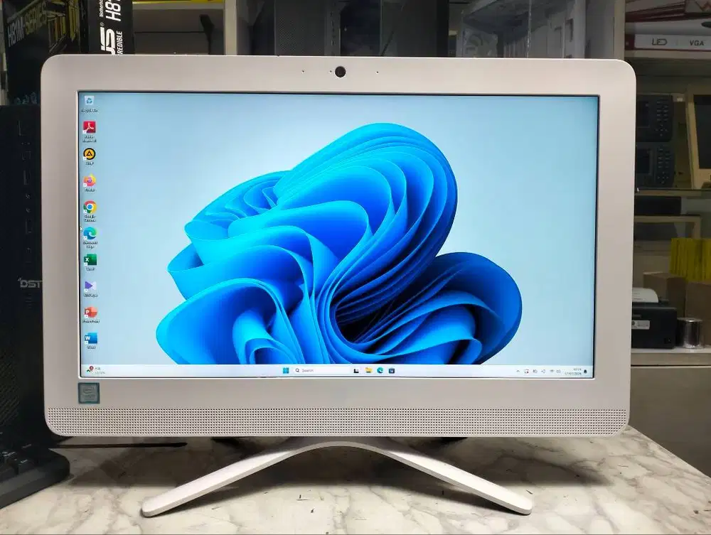 PC DESKTOP HP 20 AiO - c303d | 19.45FHD | i5-7200U | WIN 11