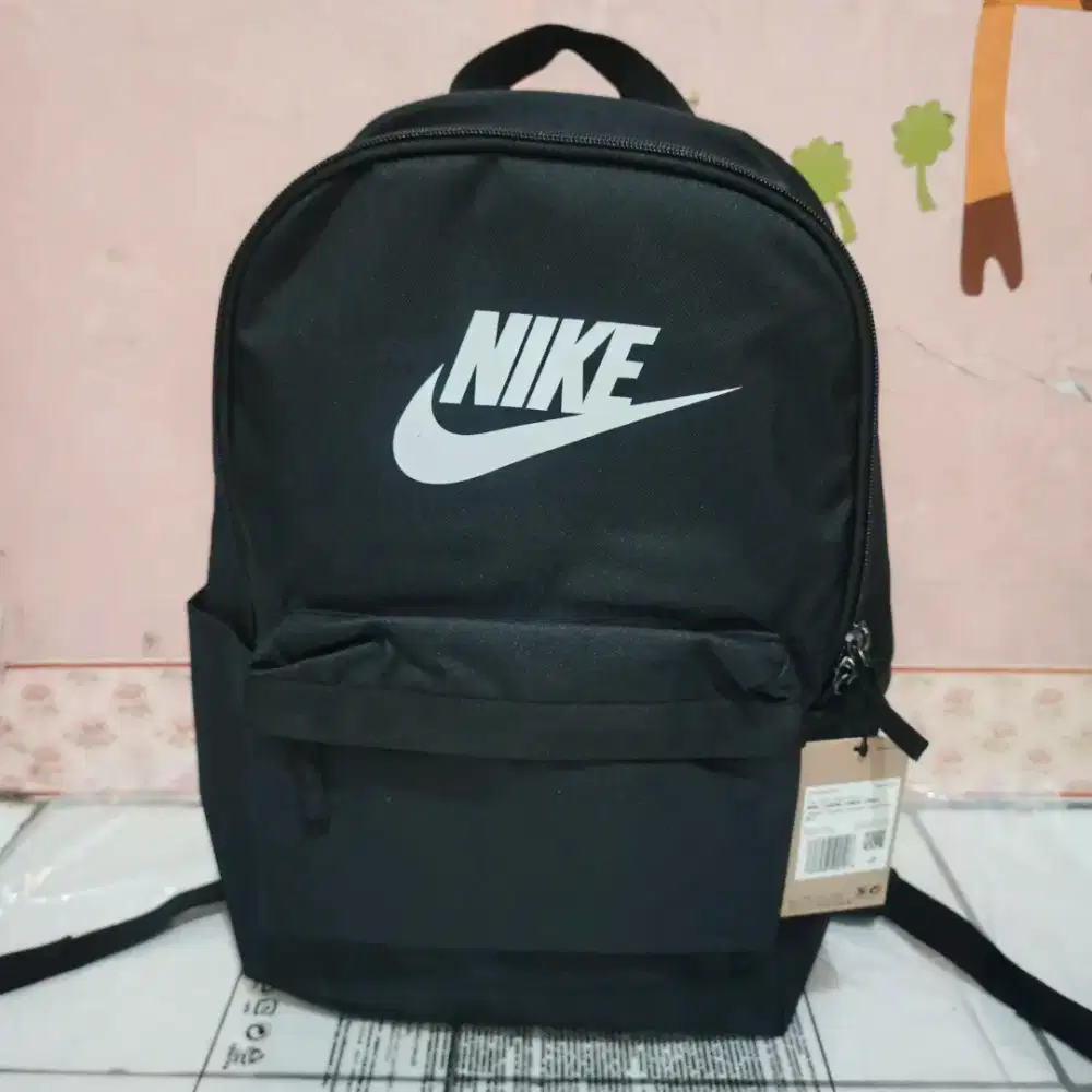 Tas Ransel Nike Heritage Kapasitas 25 Liter