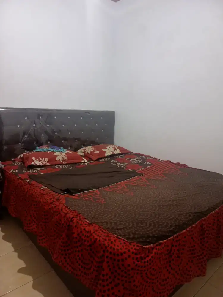 Jual murah kasur+dipan nya