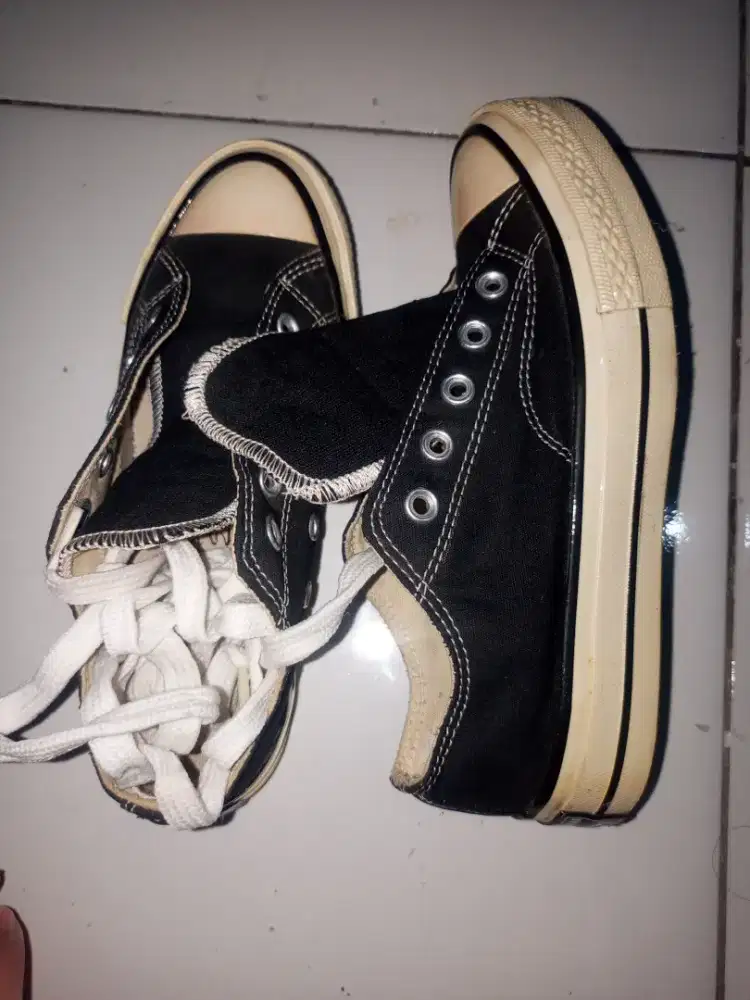 sepatu Converse