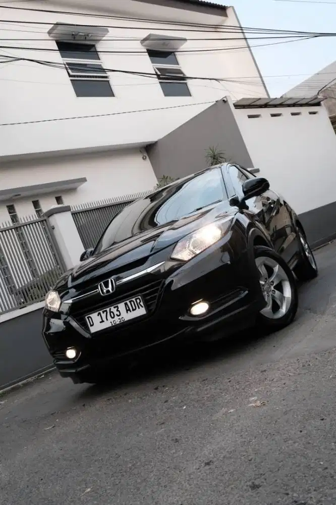 Istimewa! Manual Honda HRV S MT 2015 hitam HR-V bandung