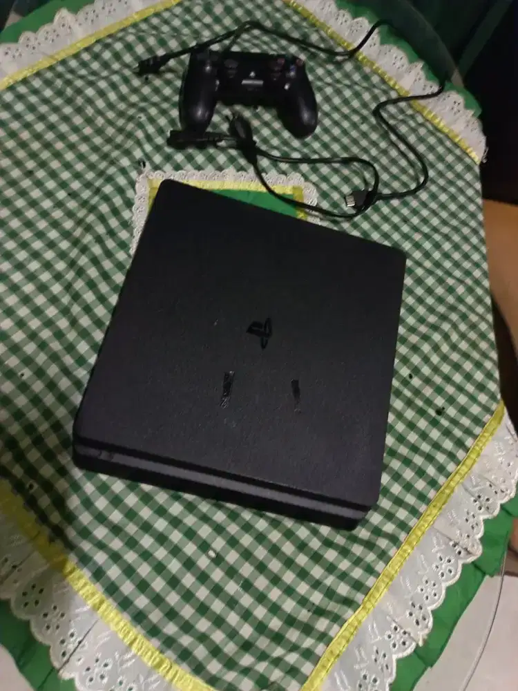 sony ps 4 slim 1TB