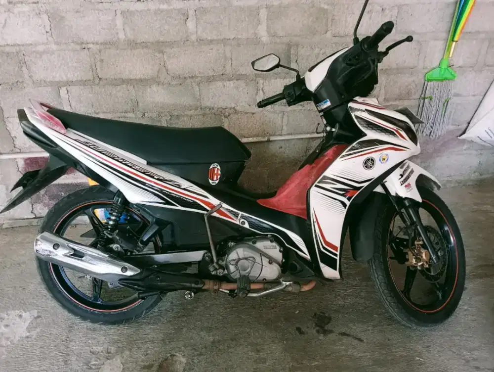 Jupiter Z injeksi THN 2014 plat AB sleman