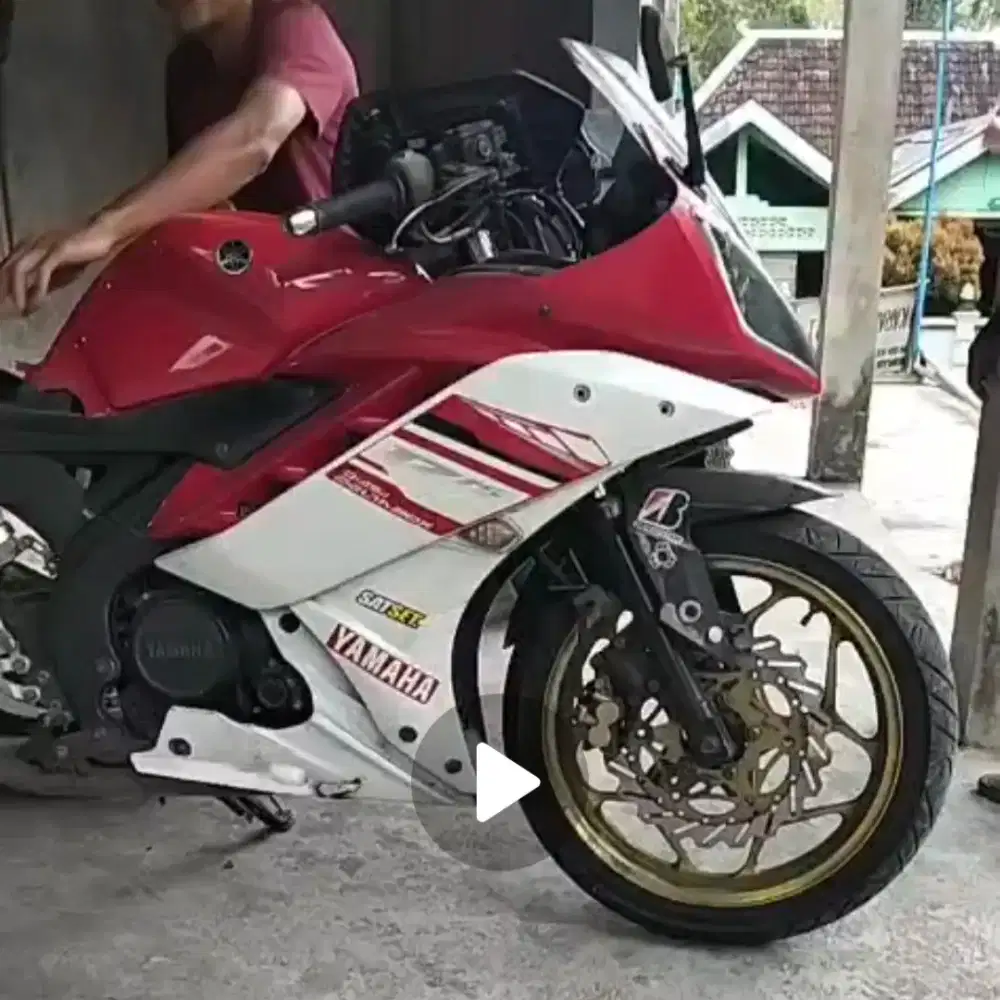 Yamaha R15 THN 2014 plat AB Wonosari