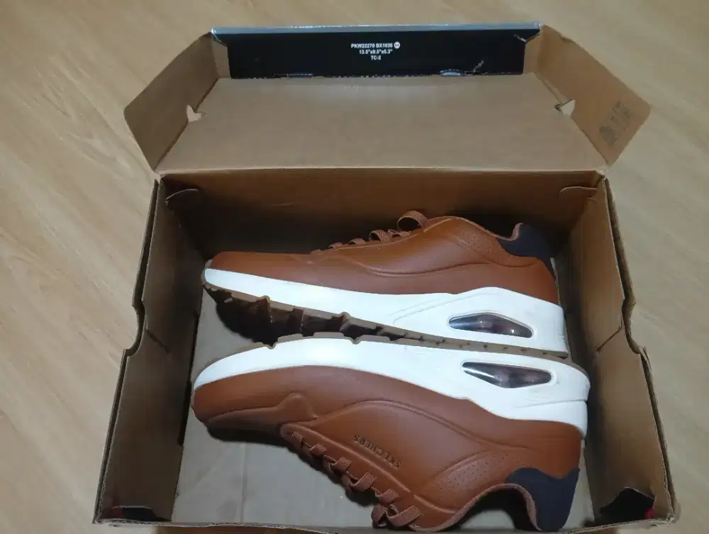 Sepatu Skechers