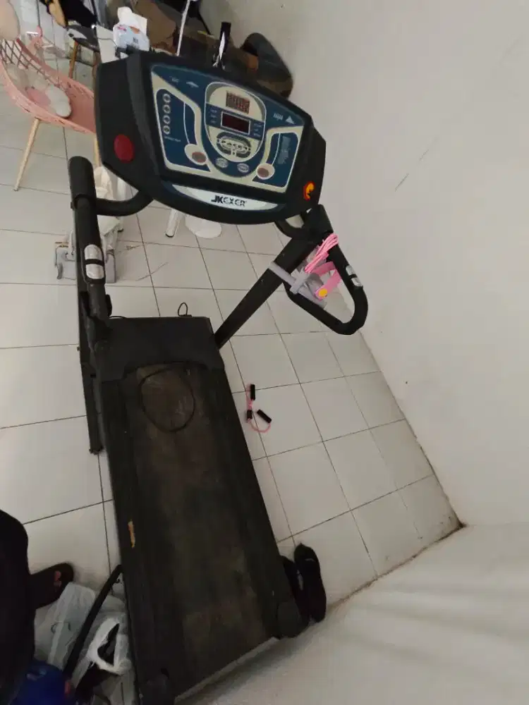 DIJUAL TREADMILL JKEXER